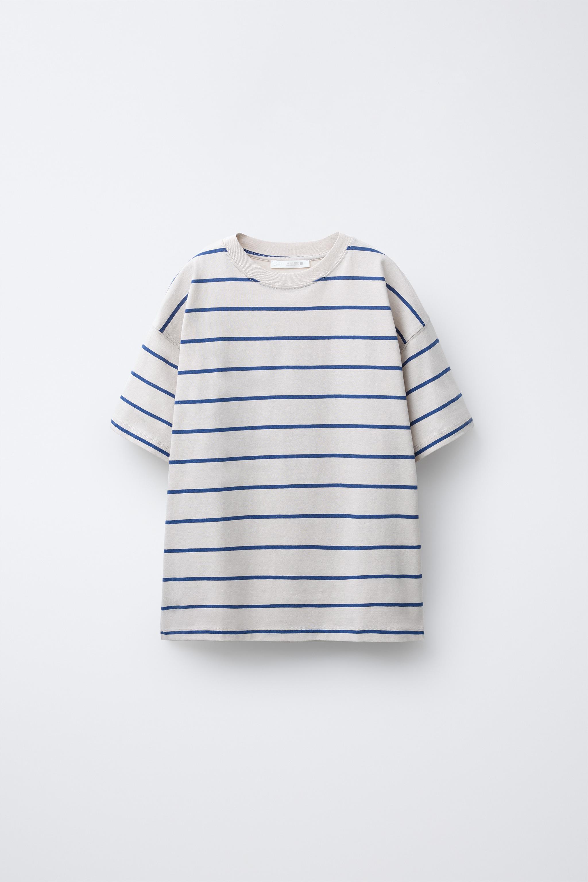 LOT DE TROIS T-SHIRTS À RAYURES ET UNIS